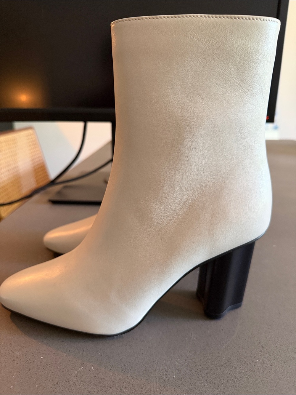 BRAND NEW - WANT Les Essentiels Cream Leather Ankle Boots with Black Block Heel